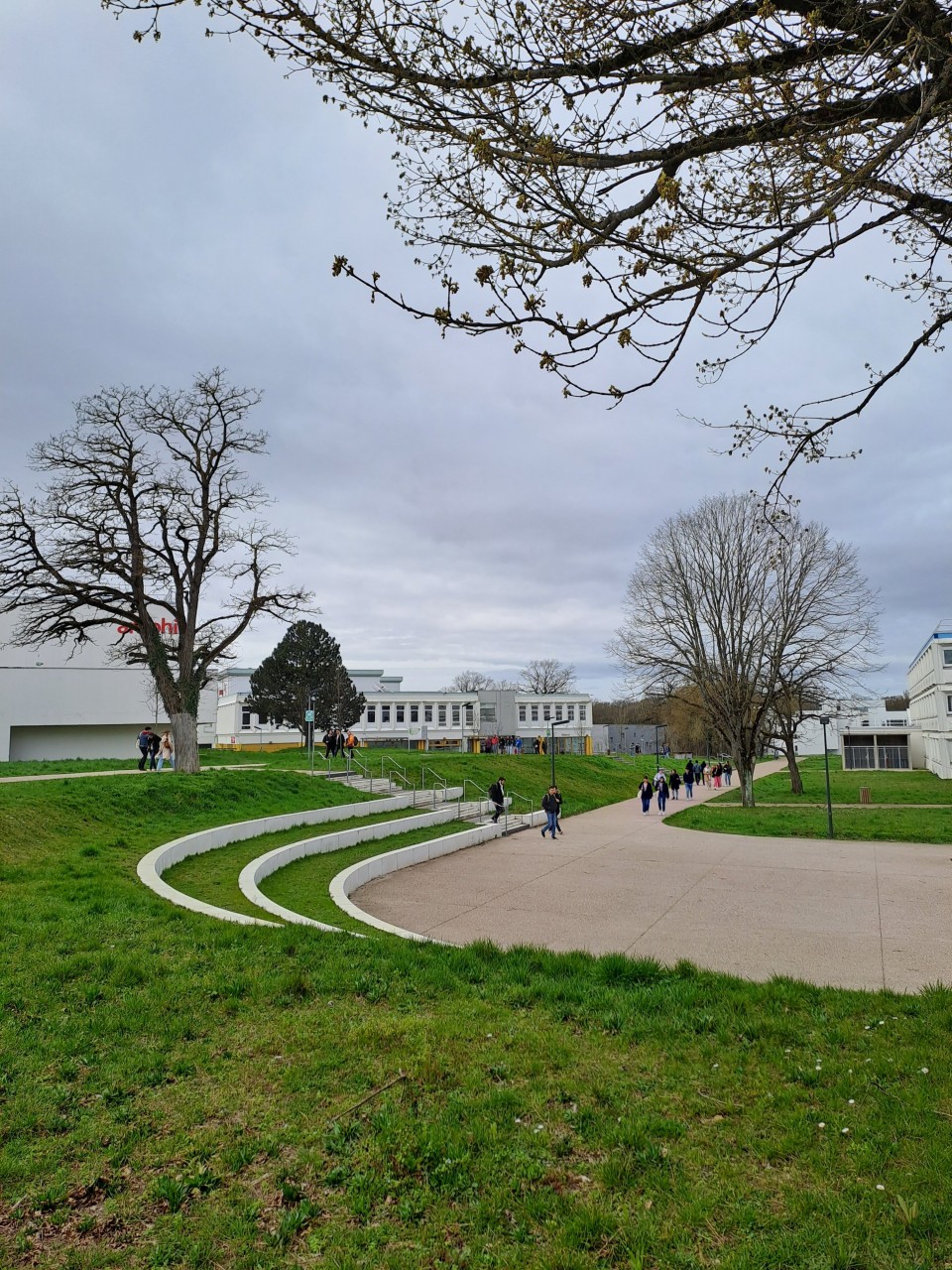 Extérieur du campus Brabois Santé - Université de Lorraine