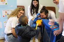 Etudiantes en odontologie à la maternité du CHRU de Nancy
