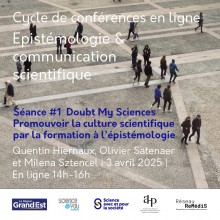 Personnes qui marchent dans des directions différentes sur une place publique.