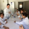 Un chercheur du programme CiTIQUE accompagne les citoyens dans le Laboratoire Tous Chercheurs de Champenoux