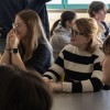 Lisa et Manon, étudiantes en BUT2 GEII, répondent aux questions des étudiants.