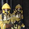 Binôme de sécurité lors d’un « exercice incendie » équipé en métrologie thermique (thermocouples et capteurs de flux radiatifs)
