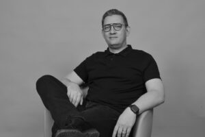 Vers l'article Reprise d’études : le Master MIAGE, une étape clé dans le parcours de Fabian Osmond