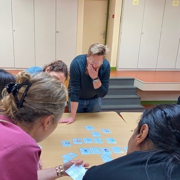 Image des participantes et participants de la formation 'Initiation au langage de la recherche et à la rédaction d’un projet de thèse en éducation et enseignement' de l'année 2025