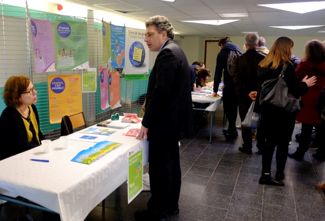Les stands « vie étudiante » et « mobilité internationale »