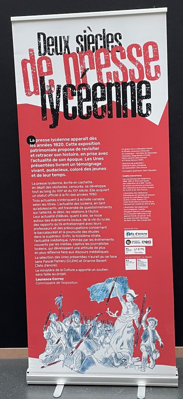 panneau de l'exposition "Deux siècles de presse lycéenne"