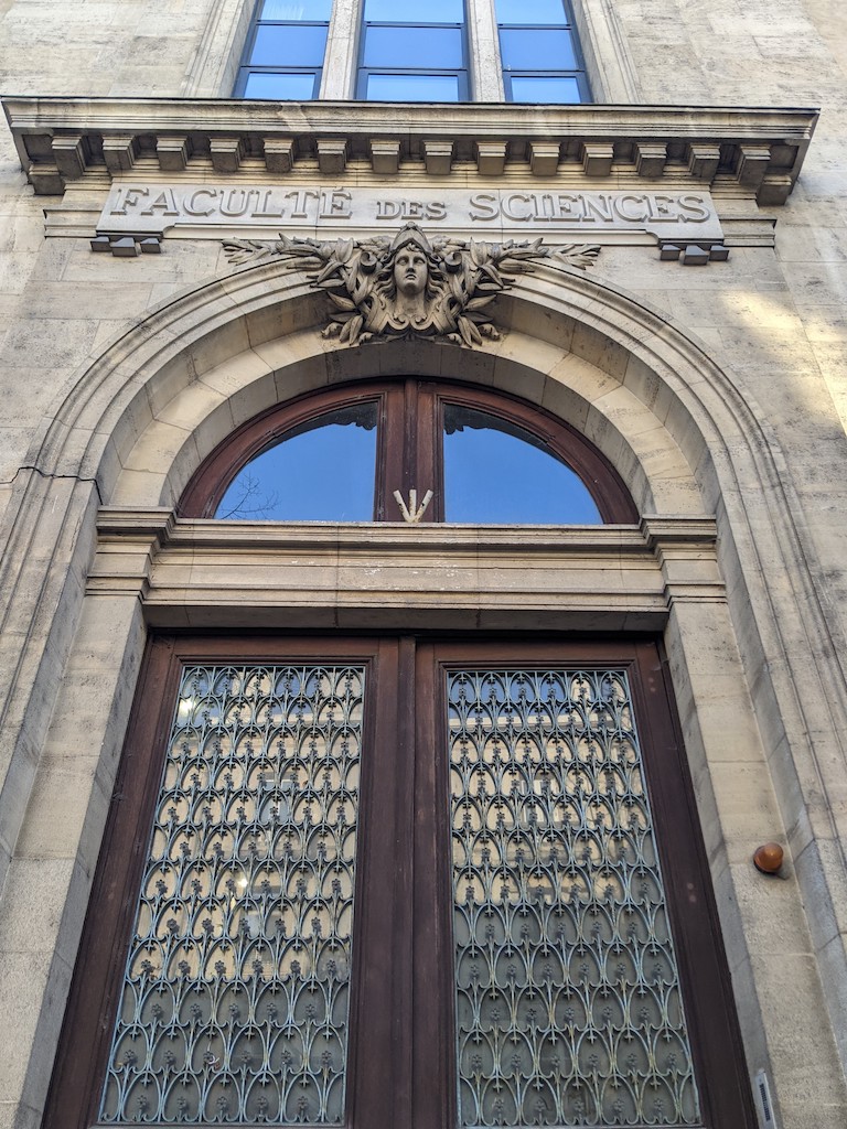 L'entrée de l'ENSIC, rue Grandville à Nancy