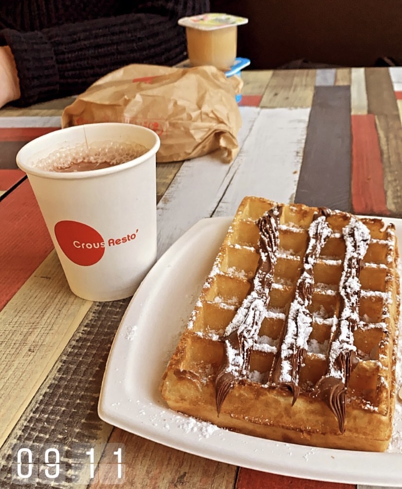 Gaufre et chocolat au Crous du Campus Lettres et Sciences Humaines