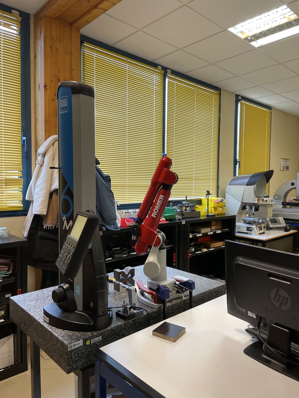 Salle de métrologie à l'IUT Nancy-Brabois (site de Lunéville)