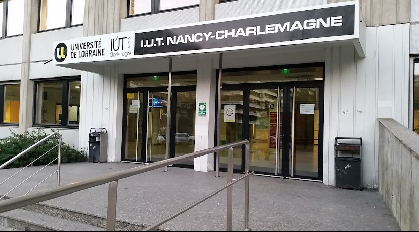 Entrée de l'IUT Nancy-Charlemagne